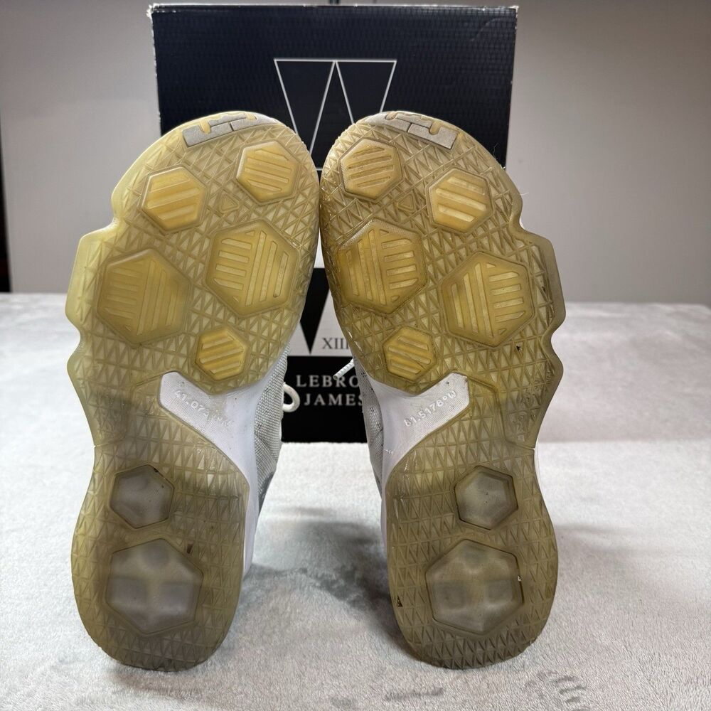 Nike Mens LeBron 13 Low 831925-100 Metallic Silver Sneaker Shoes Size 12 - Picture 7 of 11